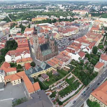 Hotel Stadion Hradec Králové Exteriör bild